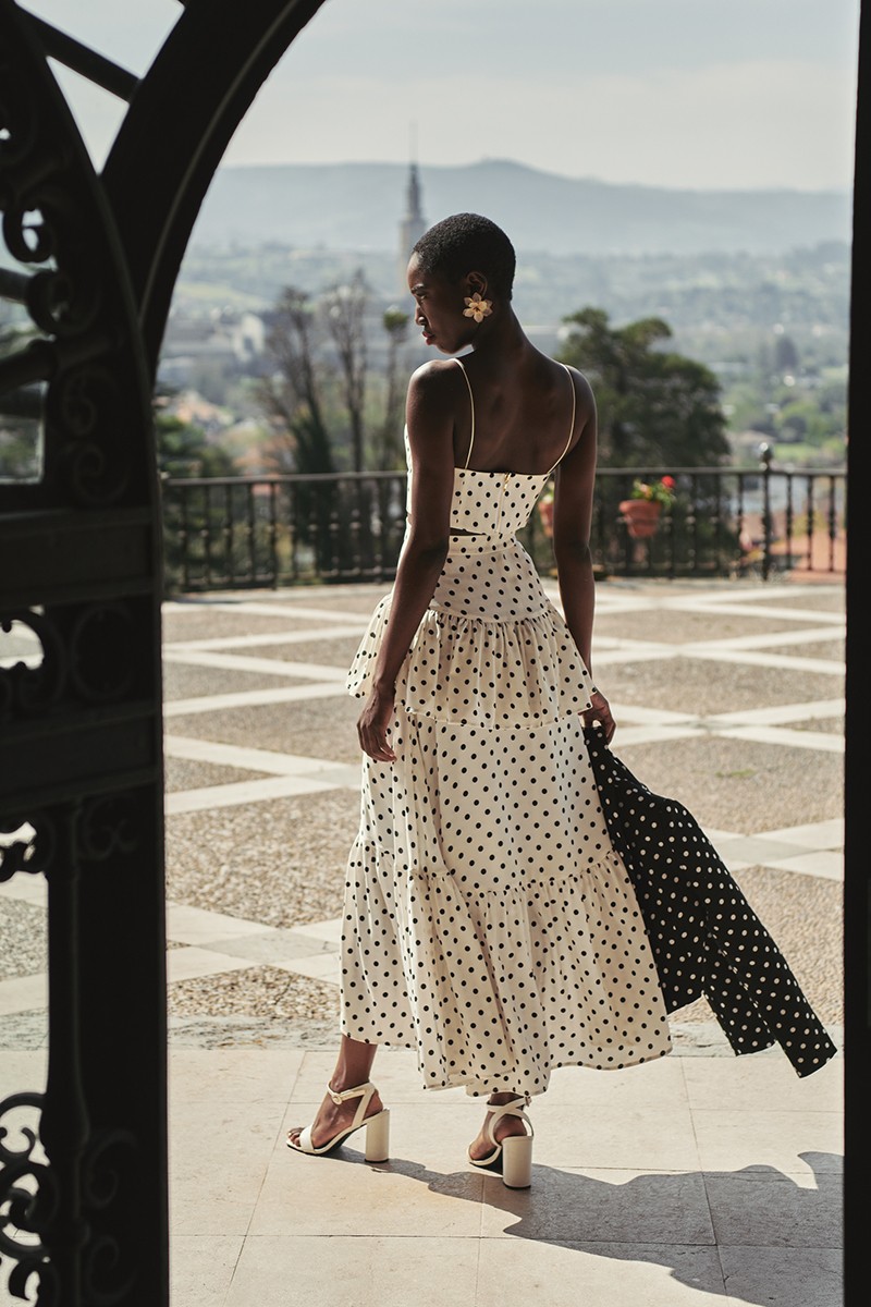 comprar online falda larga con volantes en crepe de lunares blanco y negro para invitada a boda primavera verano feria de abril