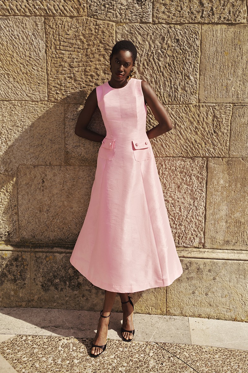 vestido de invitada midi mikado rosa con escote a la caja para boda de día, mamá de comunión o bautizo.